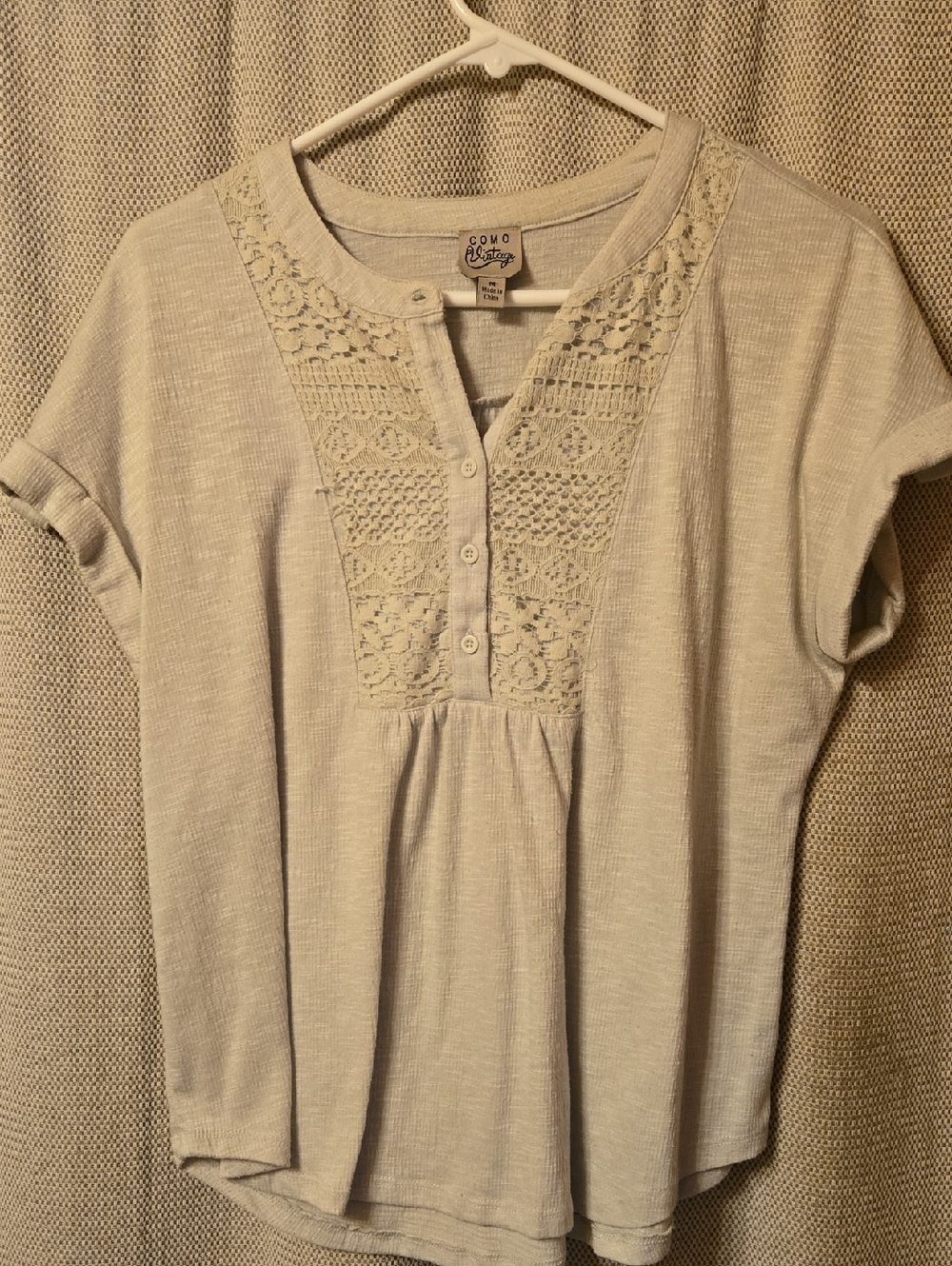 Como Vintage Cream Lace Front Short Sleeve Top
